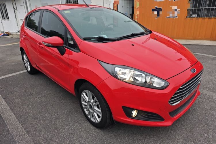 Used Ford Fiesta 2013 Hatchback 1.5L Automatic Fashion Edition Front Right 45 Deg