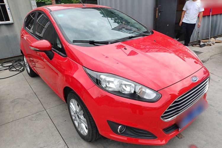 Used Ford Fiesta 2013 Hatchback 1.5L Automatic Fashion Edition Front Right 45 Deg