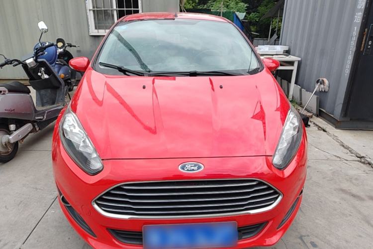 Used Ford Fiesta 2013 Hatchback 1.5L Automatic Fashion Edition Front