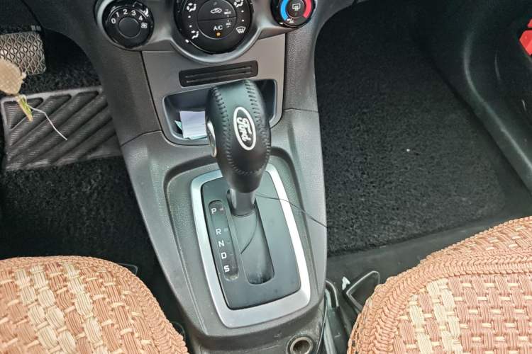 Used Ford Fiesta 2013 Hatchback 1.5L Automatic Prestige Model Gear Lever