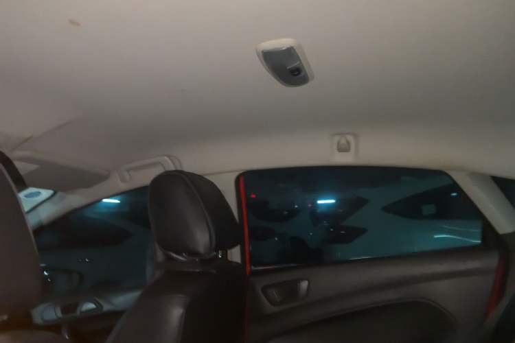Used Ford Fiesta 2013 Sedan 1.5L Manual Fashion Edition Headliner