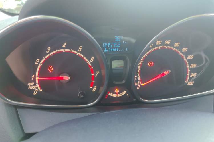 Used Ford Fiesta 2013 1.6T ST Instrument Cluster