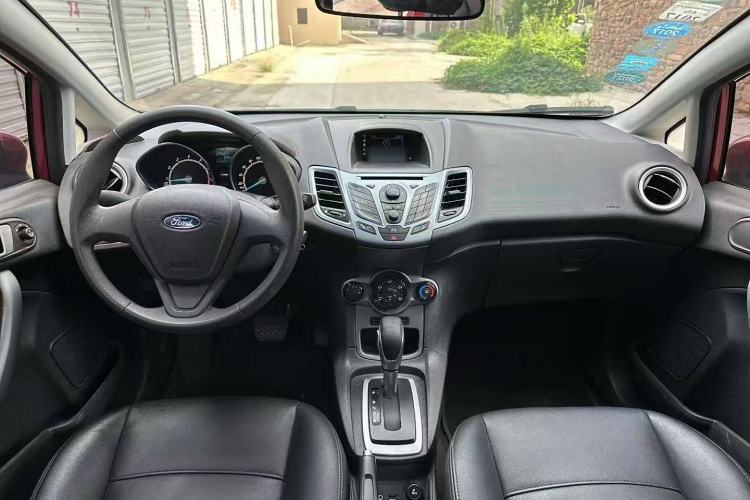 Used Ford Fiesta 2013 Hatchback 1.5L Automatic Fashion Edition Interior 1