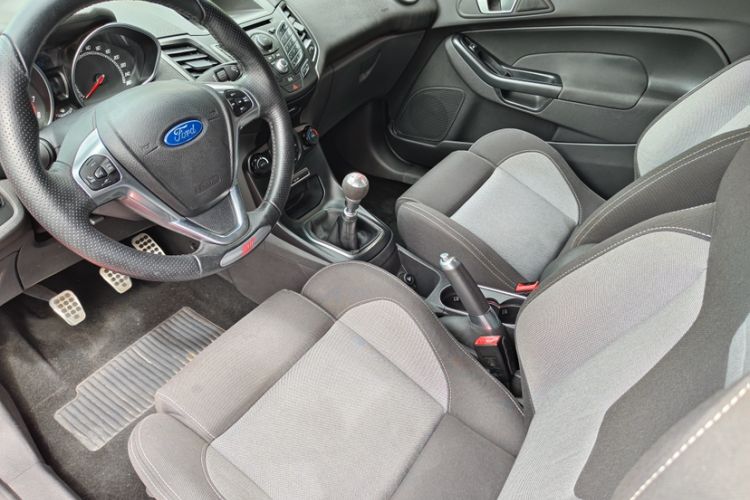Used Ford Fiesta 2013 1.6T ST Interior 2
