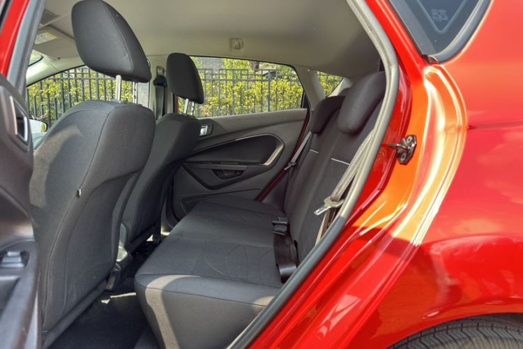 Used Ford Fiesta 2013 Hatchback 1.5L Automatic Fashion Edition Interior 2