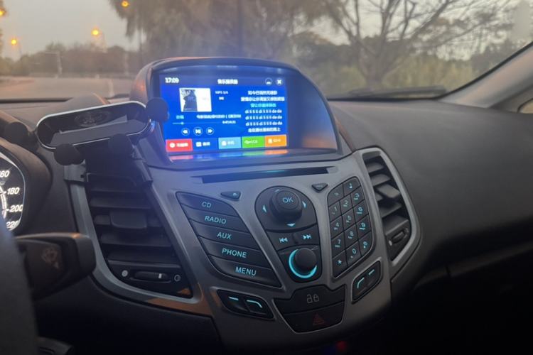 Used Ford Fiesta 2013 Hatchback 1.5L Automatic Fashion Edition Interior 3