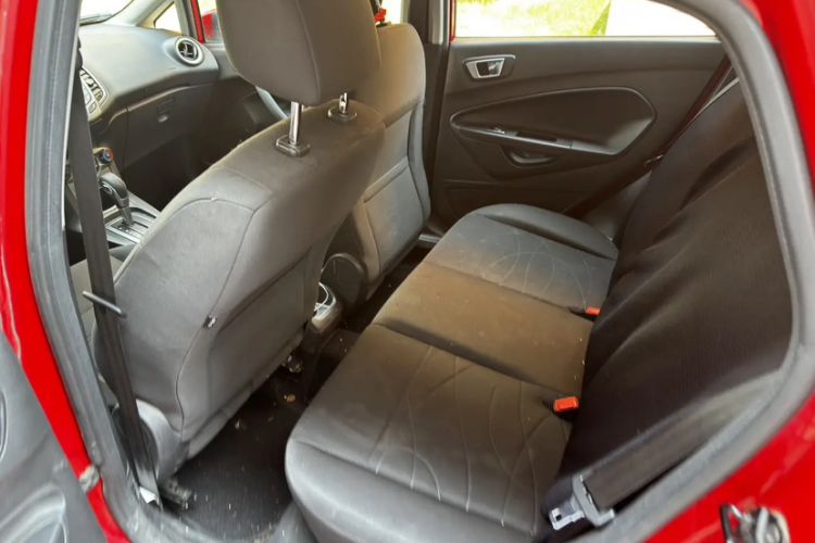 Used Ford Fiesta 2013 Hatchback 1.5L Automatic Fashion Edition Interior 3