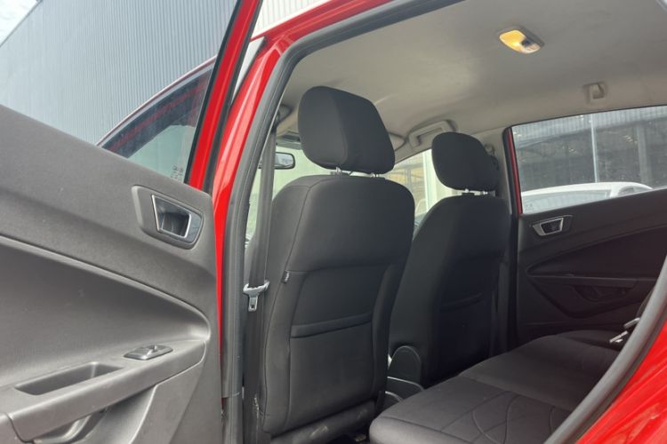 Used Ford Fiesta 2013 Hatchback 1.5L Automatic Fashion Edition Interior 6