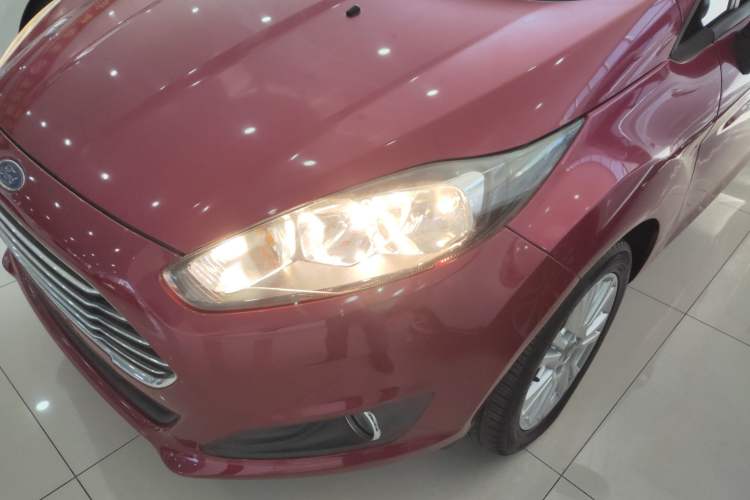 Used Ford Fiesta 2013 Hatchback 1.5L Automatic Fashion Edition Left Front Headlight