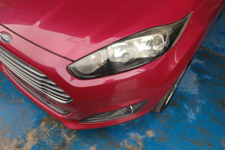 Used Ford Fiesta 2013 Hatchback 1.5L Automatic Fashion Edition Left Front Headlight