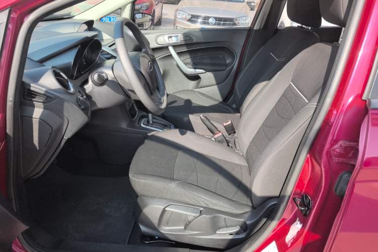Used Ford Fiesta 2013 Hatchback 1.5L Automatic Fashion Edition Left Front Seat
