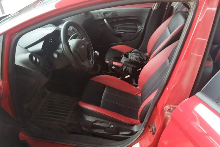 Used Ford Fiesta 2013 Hatchback 1.5L Manual Fashion Edition Left Front Seat