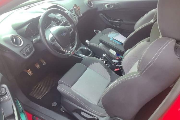 Used Ford Fiesta 2013 1.6T ST Left Front Seat