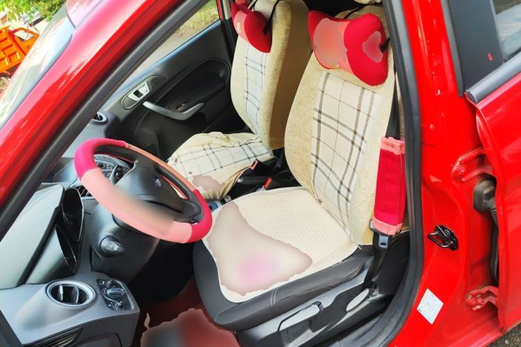 Used Ford Fiesta 2013 Hatchback 1.5L Automatic Fashion Edition Left Front Seat
