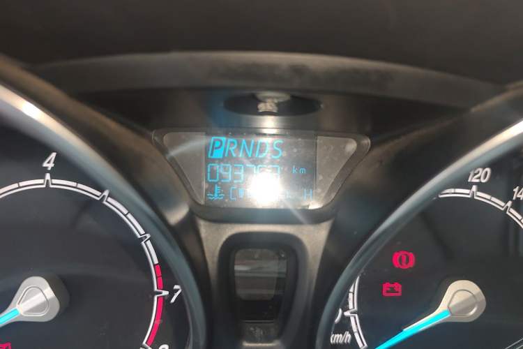 Used Ford Fiesta 2013 Hatchback 1.5L Automatic Fashion Edition Odometer Close Up