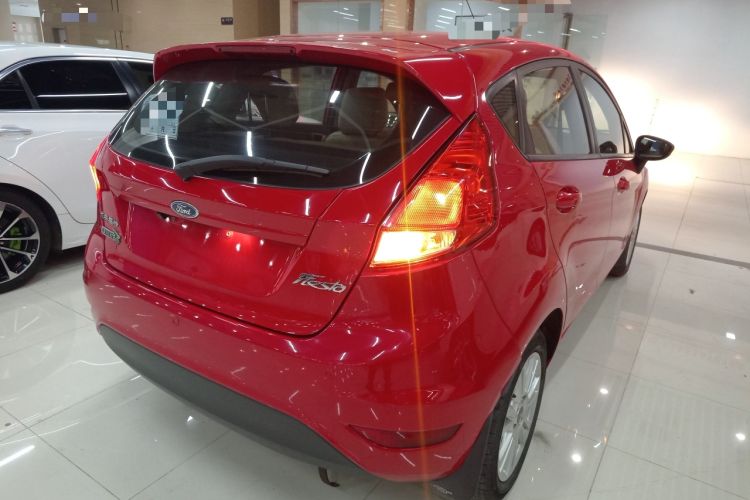Used Ford Fiesta 2013 Hatchback 1.5L Automatic Fashion Edition Rear Right 45 Deg