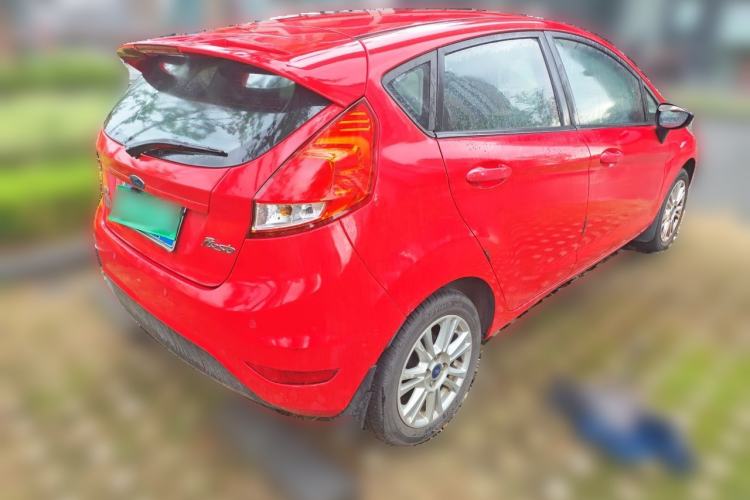Used Ford Fiesta 2013 Hatchback 1.5L Automatic Fashion Edition Rear Right 45 Deg