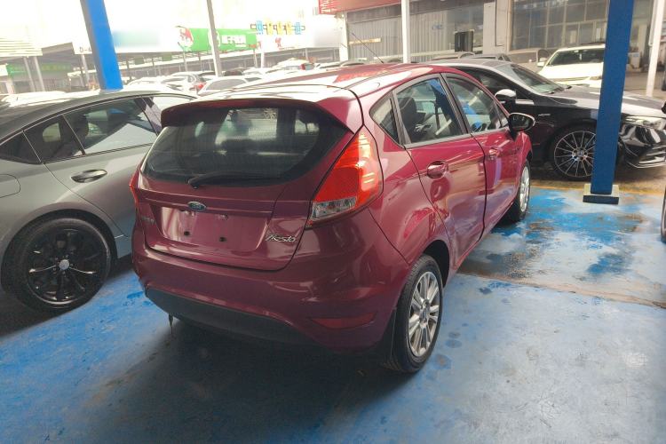 Used Ford Fiesta 2013 Hatchback 1.5L Automatic Fashion Edition Rear Right 45 Deg