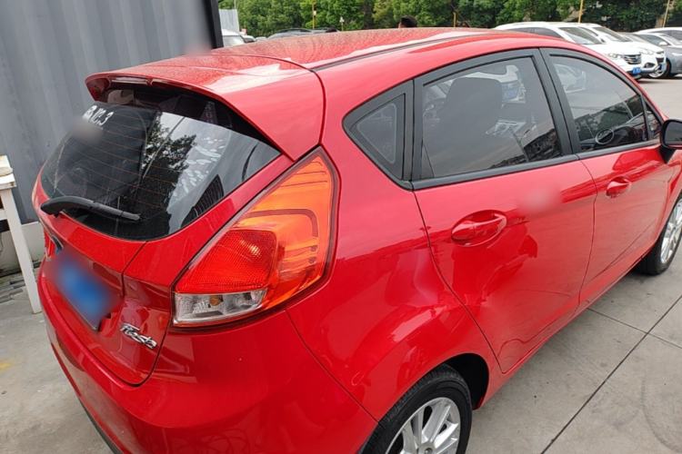 Used Ford Fiesta 2013 Hatchback 1.5L Automatic Fashion Edition Rear Right 45 Deg