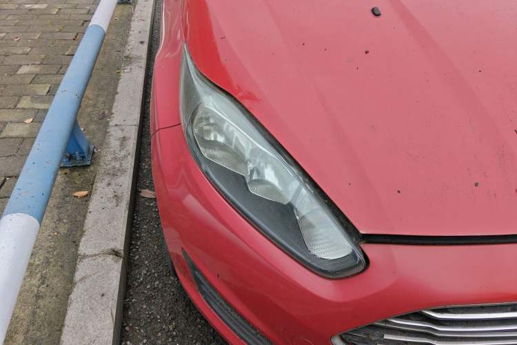 Used Ford Fiesta 2013 Hatchback 1.5L Manual Fashion Edition Right Front Headlight