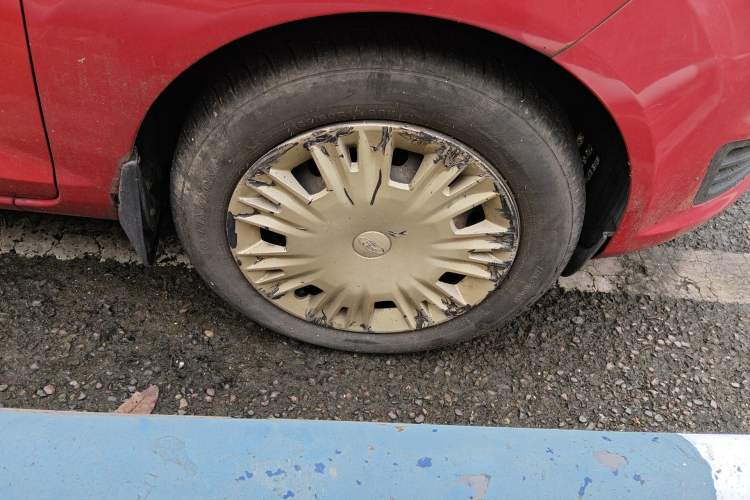 Used Ford Fiesta 2013 Hatchback 1.5L Manual Fashion Edition Right Front Wheel Hub