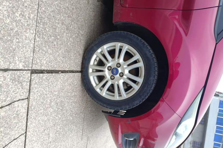 Used Ford Fiesta 2013 Hatchback 1.5L Manual Fashion Edition Right Front Wheel Hub