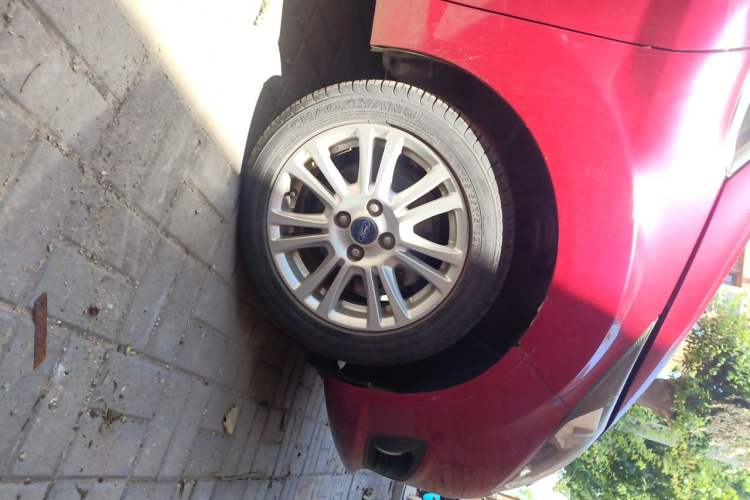 Used Ford Fiesta 2013 Sedan 1.5L Automatic Prestige Model Right Front Wheel Hub