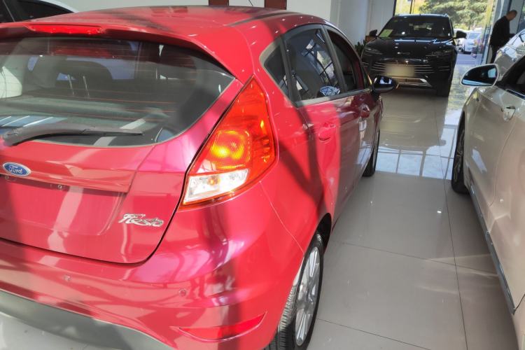 Used Ford Fiesta 2013 Hatchback 1.5L Automatic Fashion Edition Right Rear Taillight