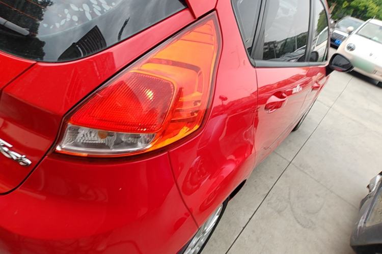 Used Ford Fiesta 2013 Hatchback 1.5L Automatic Fashion Edition Right Rear Taillight