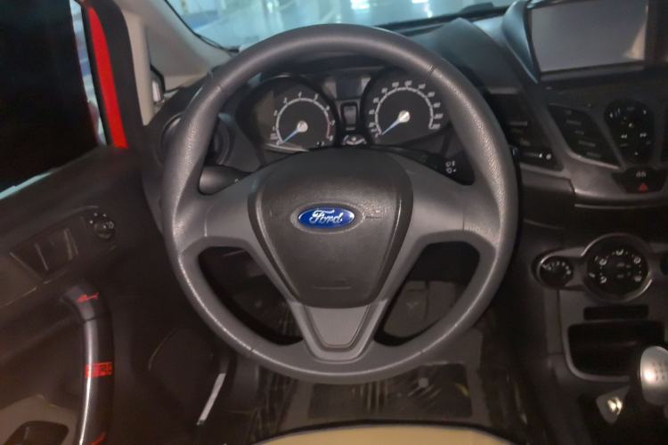 Used Ford Fiesta 2013 Sedan 1.5L Manual Fashion Edition Steering Wheel