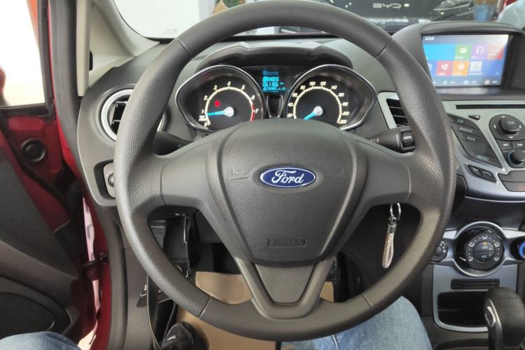 Used Ford Fiesta 2013 Hatchback 1.5L Automatic Fashion Edition Steering Wheel