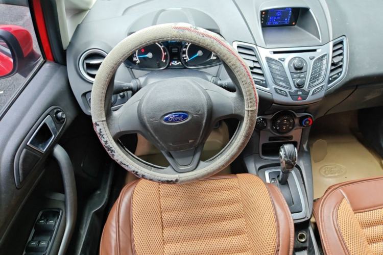 Used Ford Fiesta 2013 Hatchback 1.5L Automatic Fashion Edition Steering Wheel