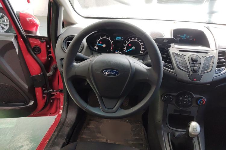 Used Ford Fiesta 2013 Hatchback 1.5L Manual Fashion Edition Steering Wheel