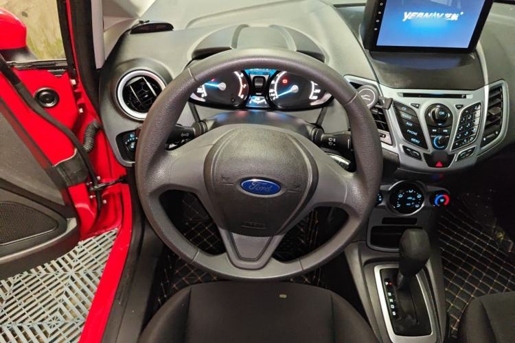 Used Ford Fiesta 2013 Hatchback 1.5L Automatic Fashion Edition Steering Wheel