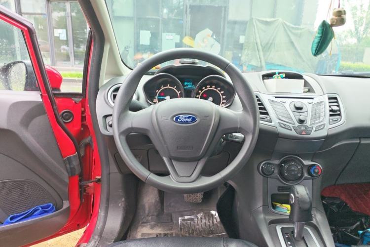 Used Ford Fiesta 2013 Hatchback 1.5L Automatic Fashion Edition Steering Wheel