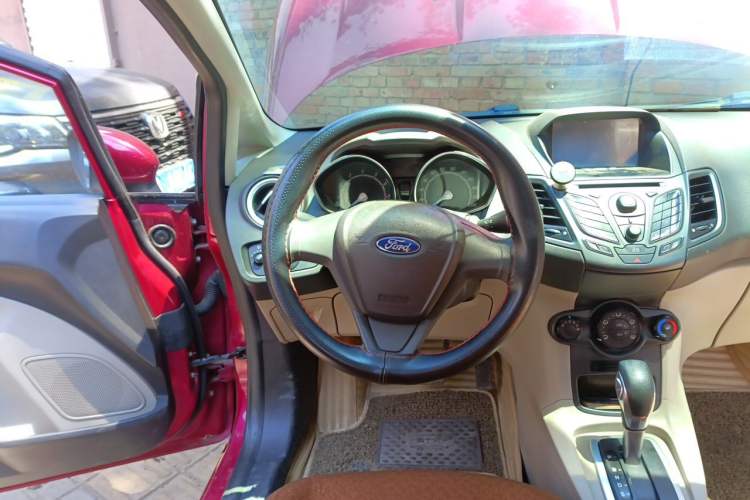 Used Ford Fiesta 2013 Sedan 1.5L Automatic Prestige Model Steering Wheel