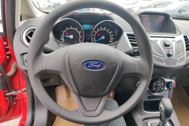 Used Ford Fiesta 2013 Hatchback 1.5L Automatic Fashion Edition Steering Wheel