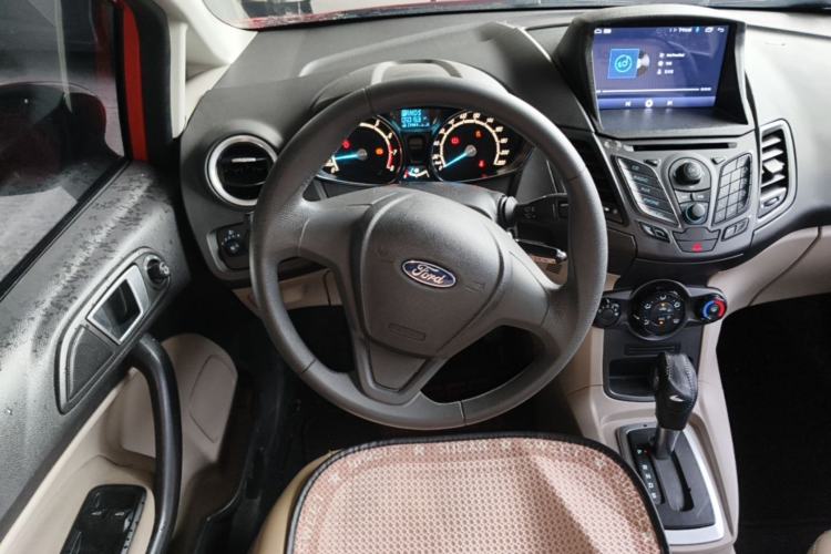 Used Ford Fiesta 2013 Sedan 1.5L Automatic Fashion Edition Steering Wheel