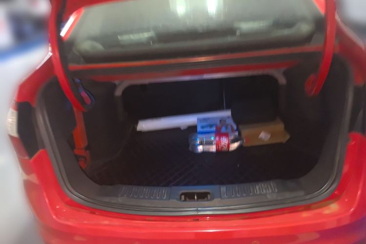 Used Ford Fiesta 2013 Sedan 1.5L Manual Fashion Edition Trunk