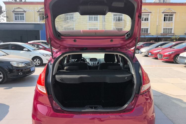 Used Ford Fiesta 2013 Hatchback 1.5L Automatic Fashion Edition Trunk