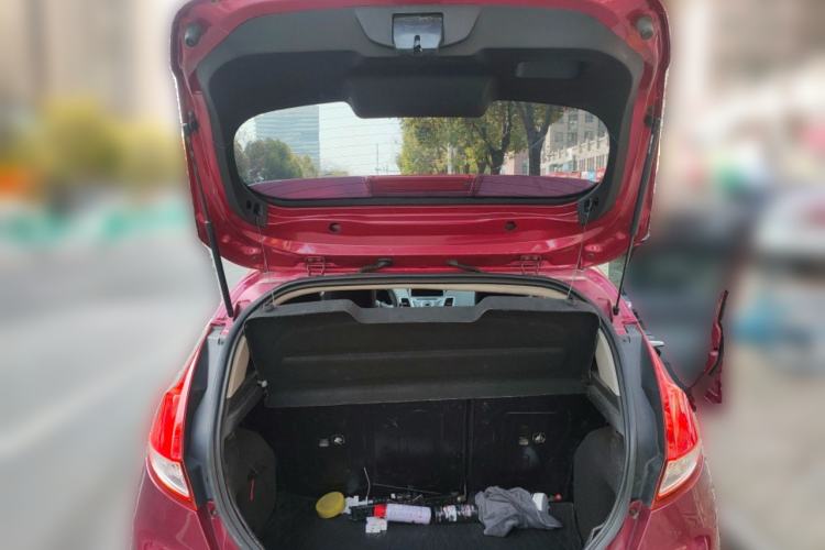 Used Ford Fiesta 2013 Hatchback 1.5L Automatic Fashion Edition Trunk