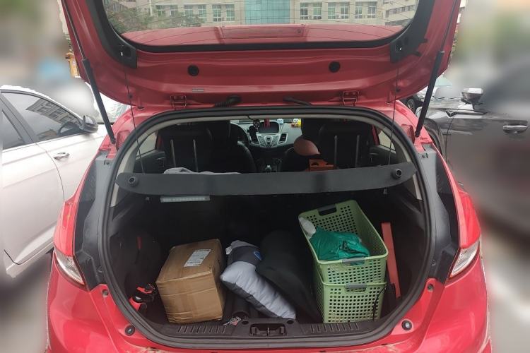 Used Ford Fiesta 2013 Hatchback 1.5L Automatic Fashion Edition Trunk