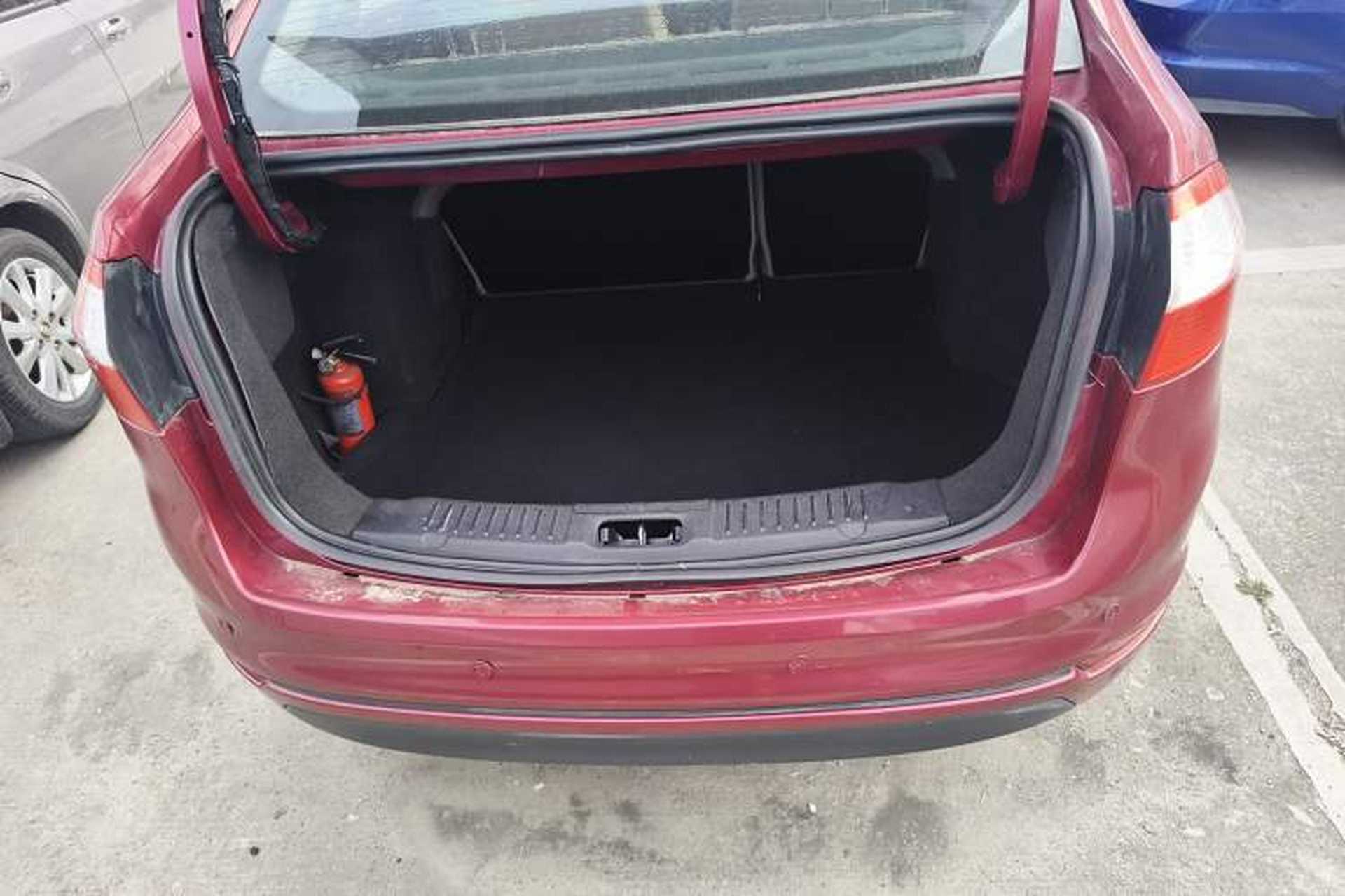 Used Ford Fiesta 2013 Sedan 1.5L Automatic Fashion Edition Trunk