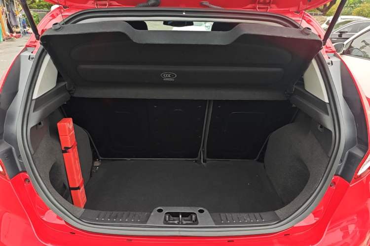 Used Ford Fiesta 2013 Hatchback 1.5L Automatic Fashion Edition Trunk