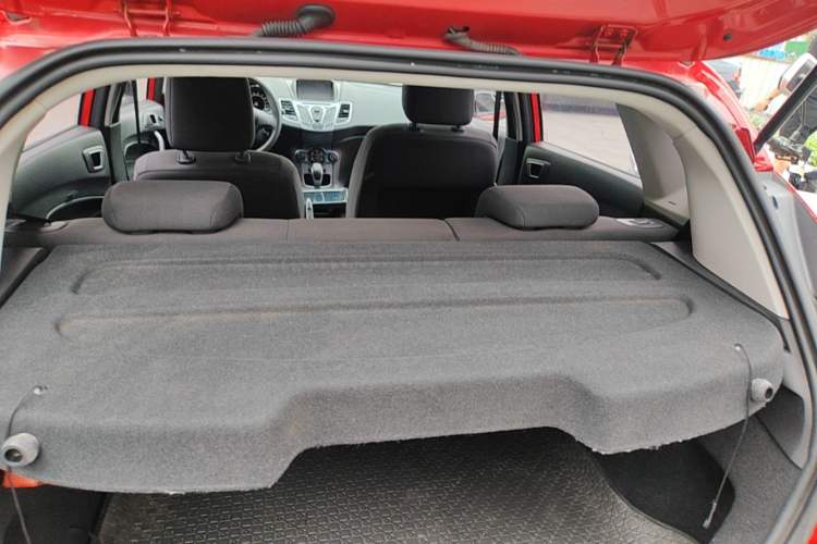 Used Ford Fiesta 2013 Hatchback 1.5L Automatic Fashion Edition Trunk