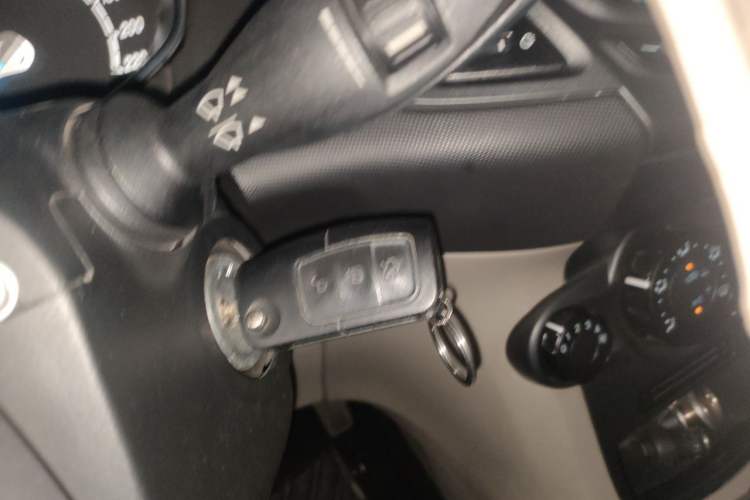 Used Ford Fiesta 2013 Sedan 1.5L Automatic Fashion Edition Vehicle Key