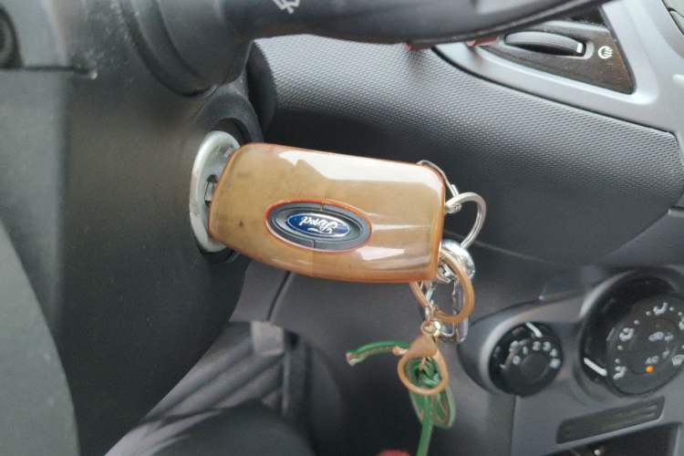 Used Ford Fiesta 2013 Hatchback 1.5L Automatic Fashion Edition Vehicle Key