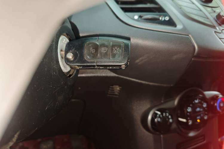 Used Ford Fiesta 2013 Hatchback 1.5L Manual Fashion Edition Vehicle Key