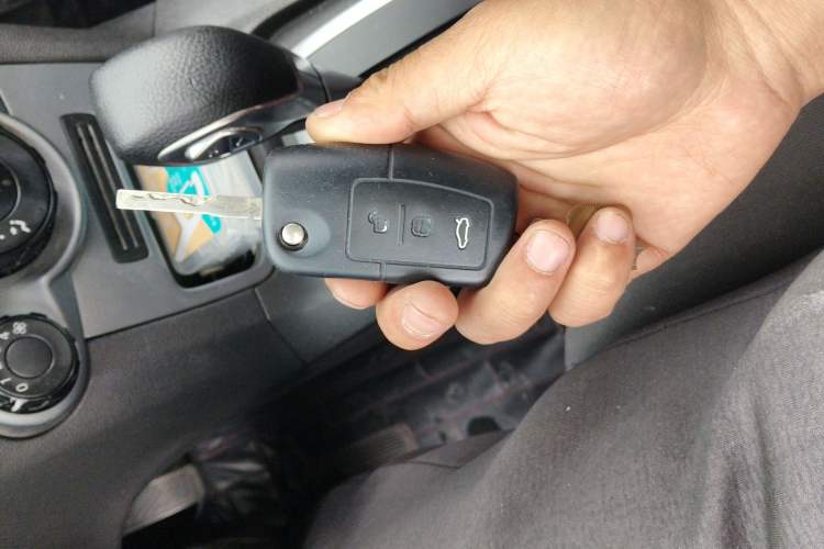 Used Ford Fiesta 2013 Hatchback 1.5L Automatic Fashion Edition Vehicle Key