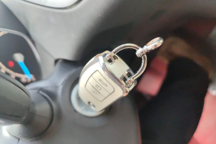 Used Ford Fiesta 2013 Hatchback 1.5L Automatic Fashion Edition Vehicle Key